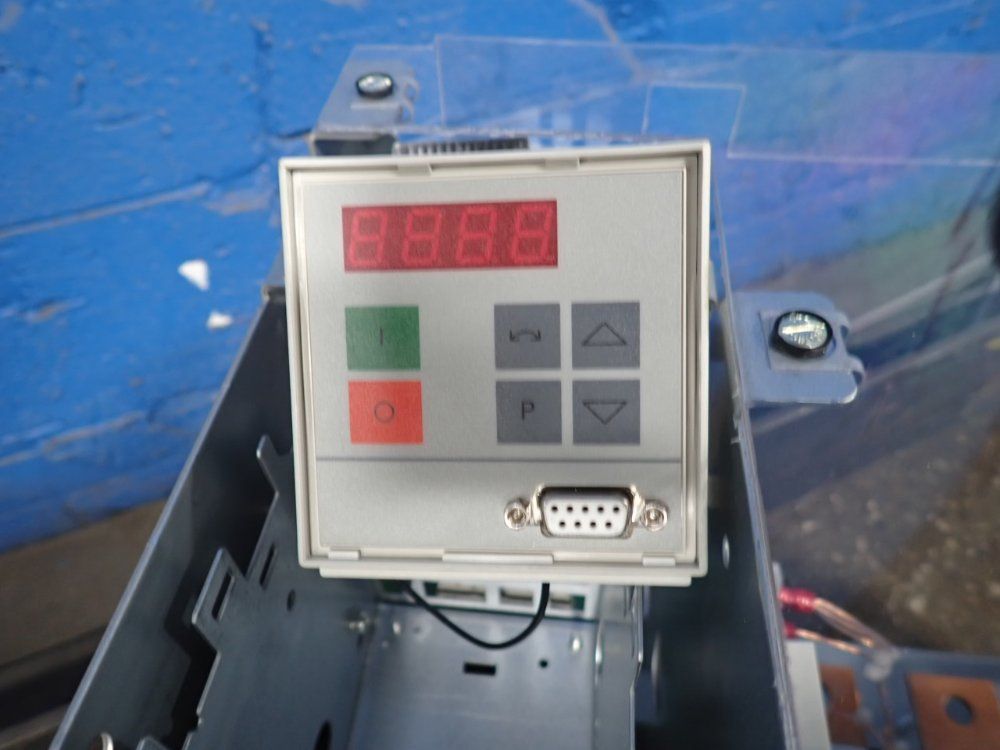 Siemens Ac Drive - 6se7032-1eg60-z