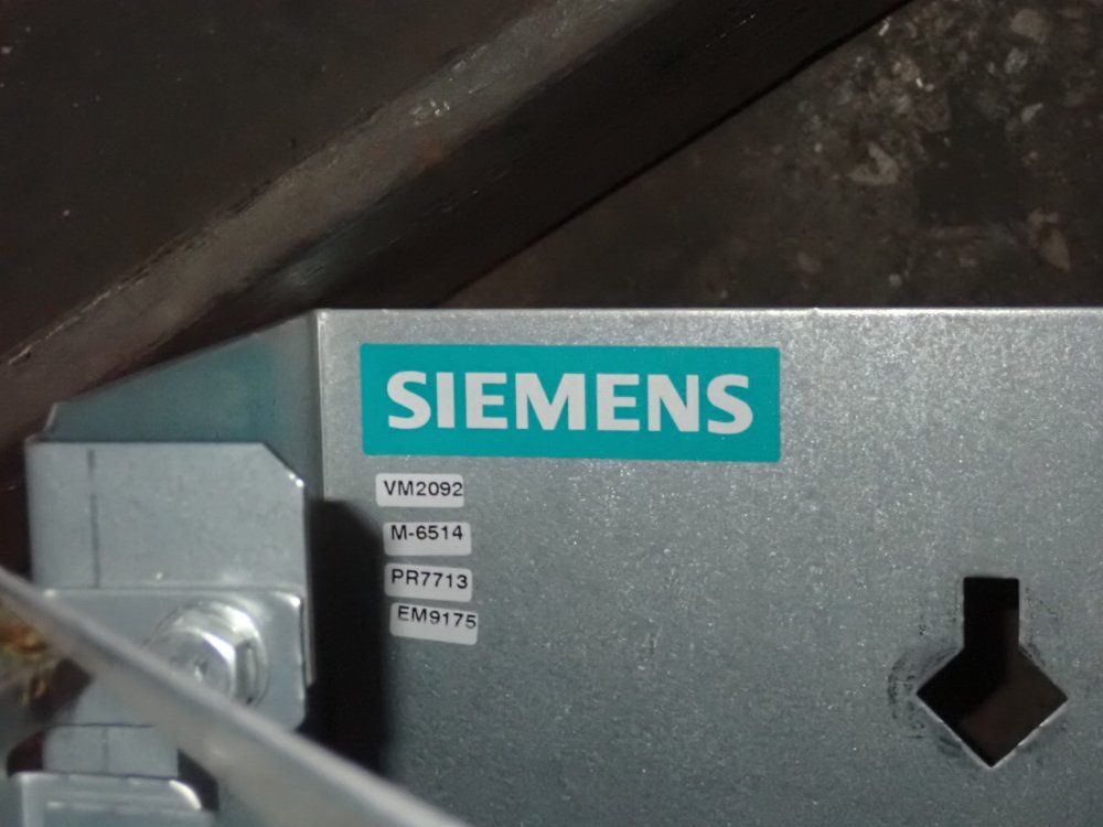 Siemens Ac Drive - 6se7032-1eg60-z