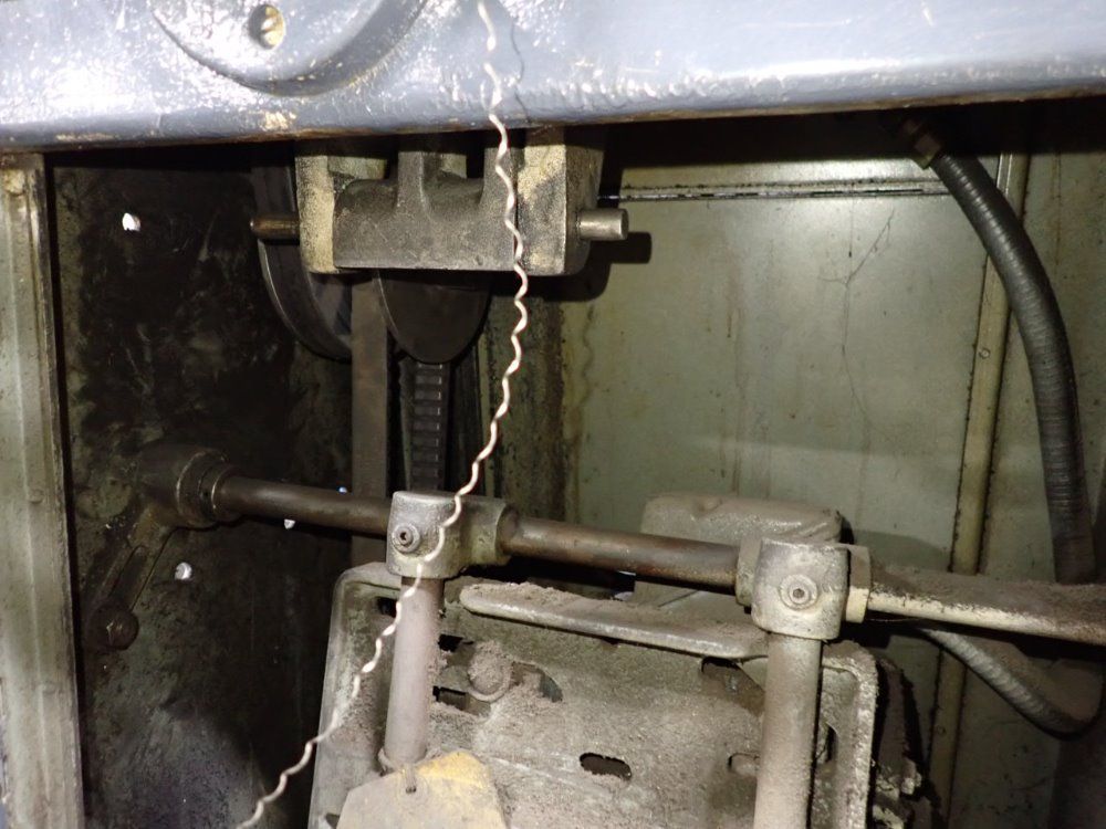 Clausing 13" X 34" Lathe - 6329