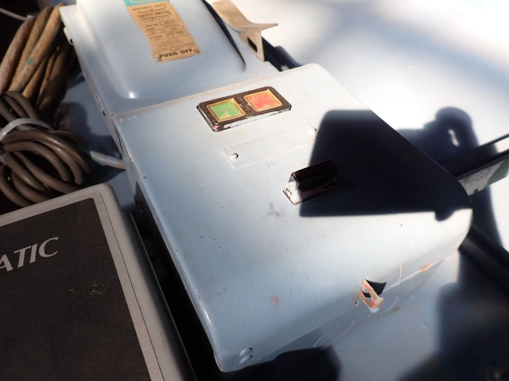 Ruemelin Mfg Co 60" X 60" X 35" Blast Cabinet - Hood