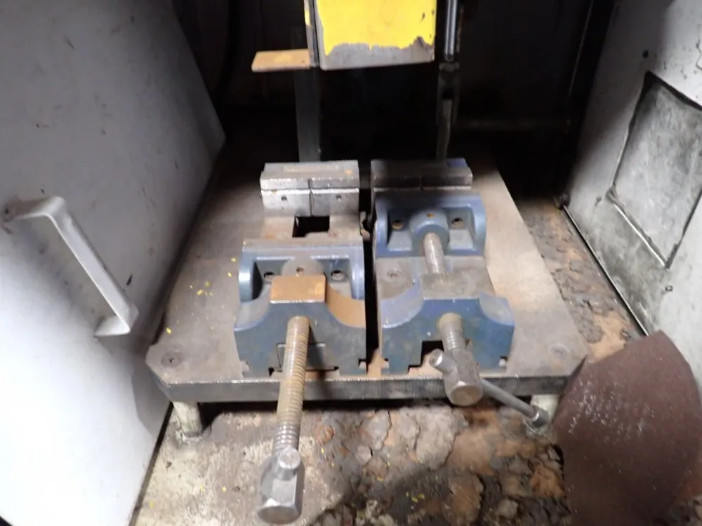 Kalamazoo Industries 4" X 15" X 4" Metallurgical Saw