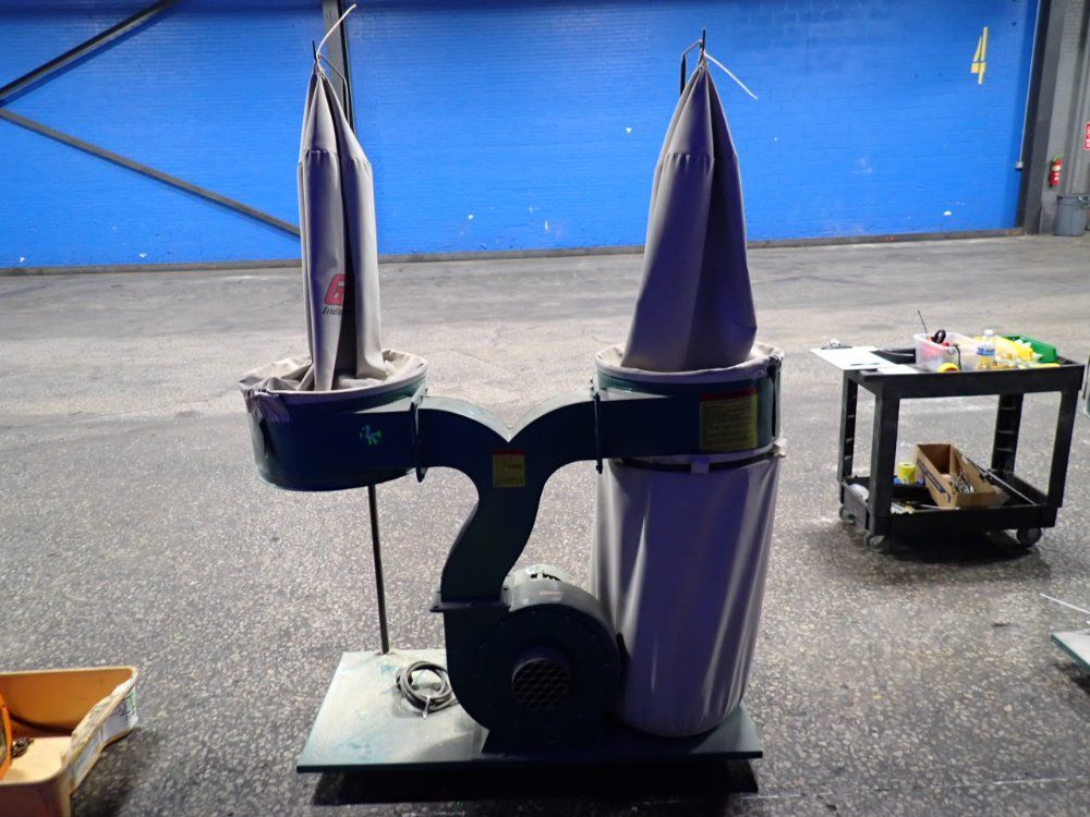 Grizzly 2 @ 19" X 19" X 40" Dust Collector