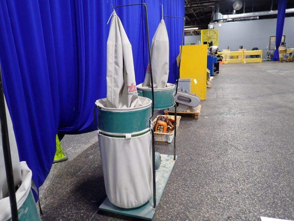 Grizzly 2 @ 19" X 19" X 40" Dust Collector