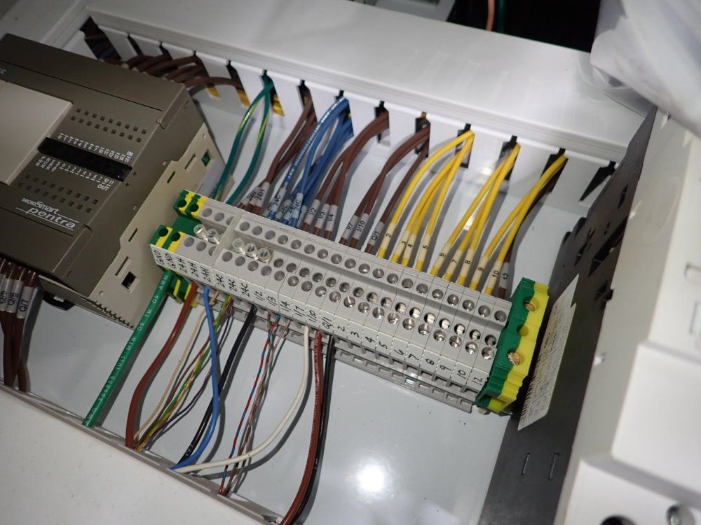 Leybold Vacuum Pump - Sp250