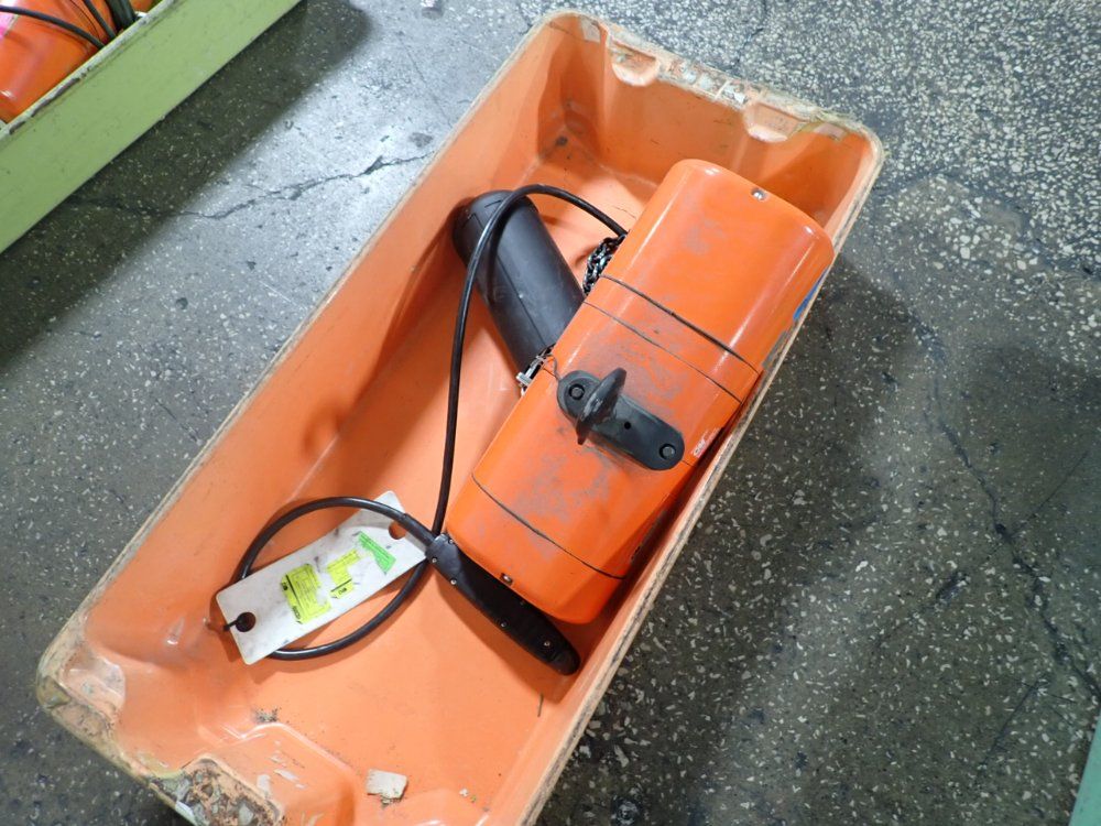 Columbus Mckinnon Corporation 1/4 Ton Hoist - B