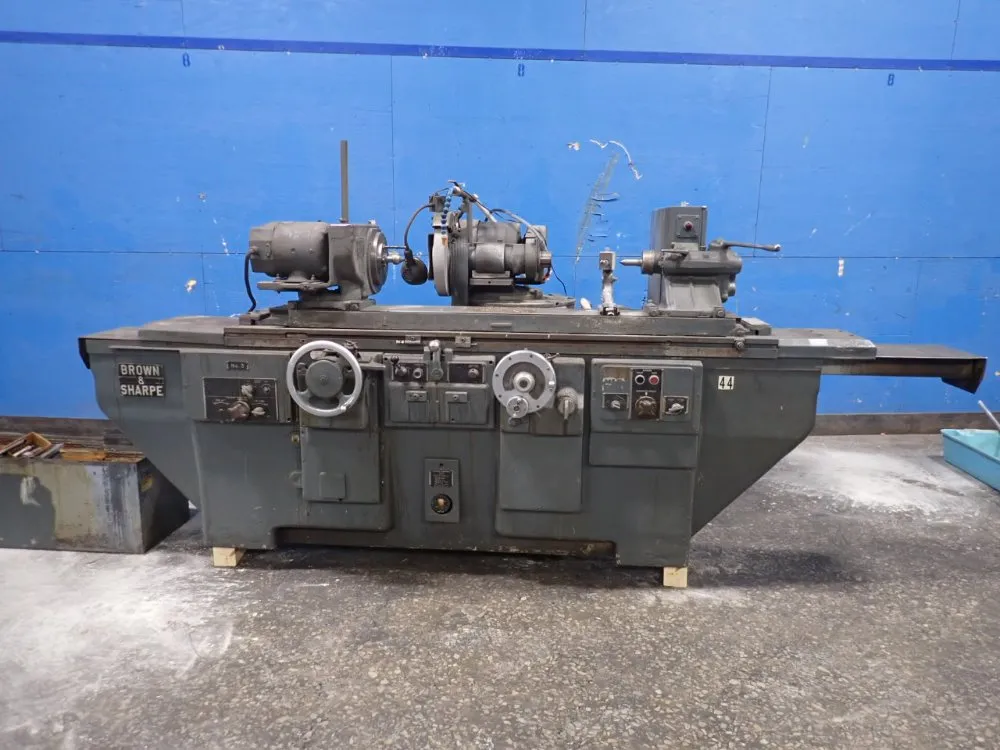 Brown & Sharpe Cylindrical Grinder - No 3