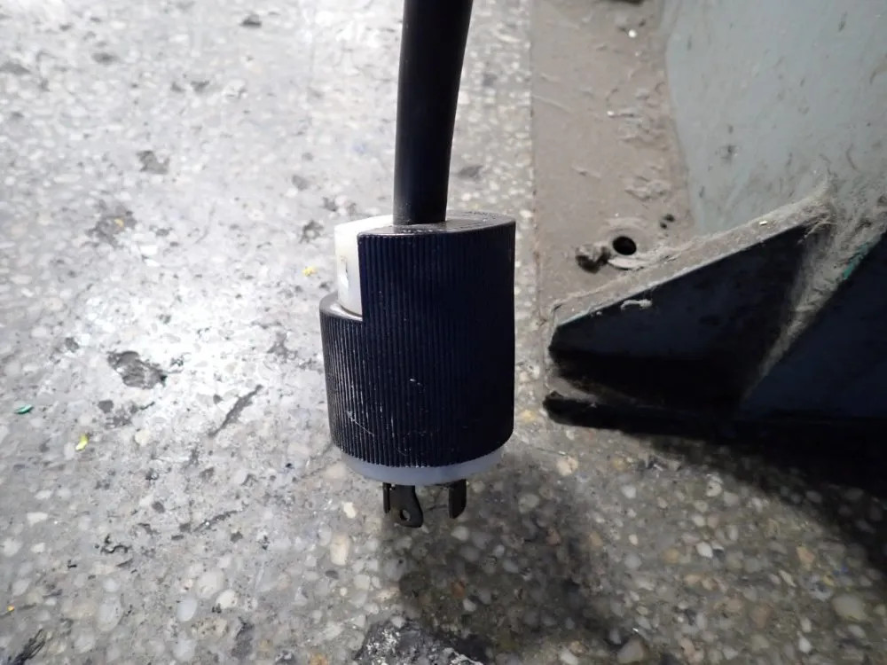 Loctite 28" X 8" Vertical Mill