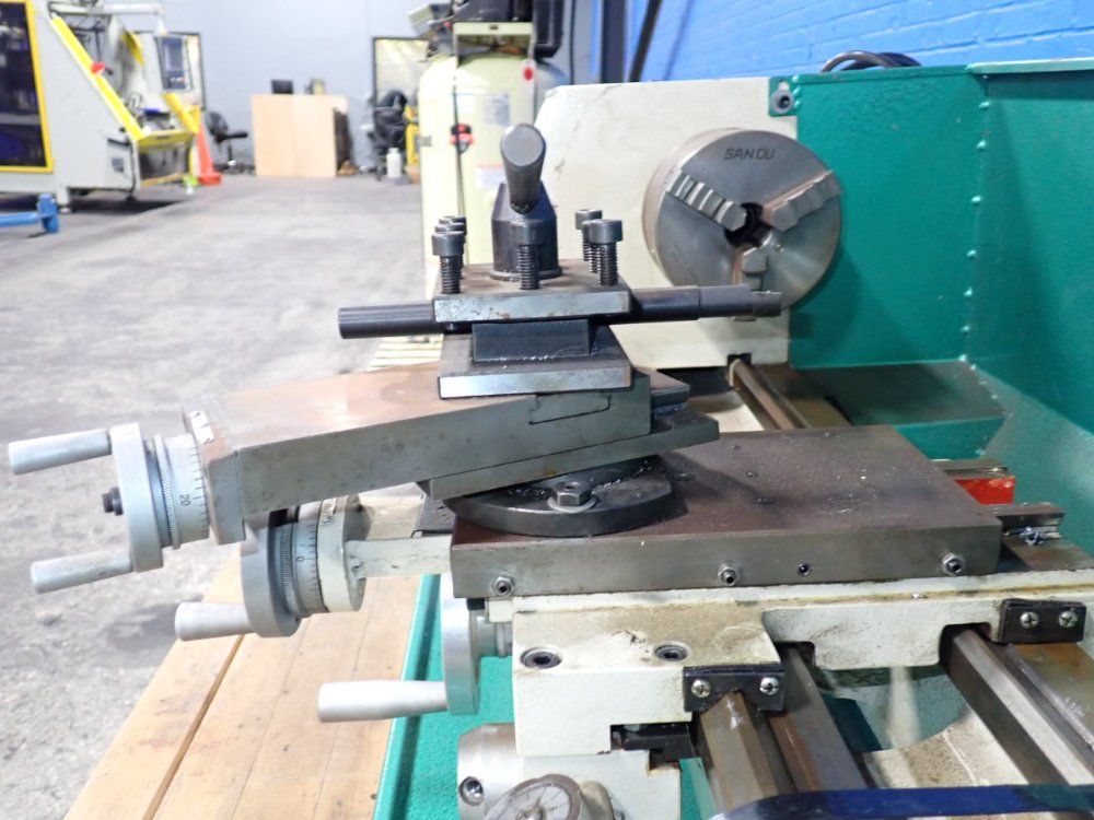 Grizzly 10" X 23" Lathe - G0602