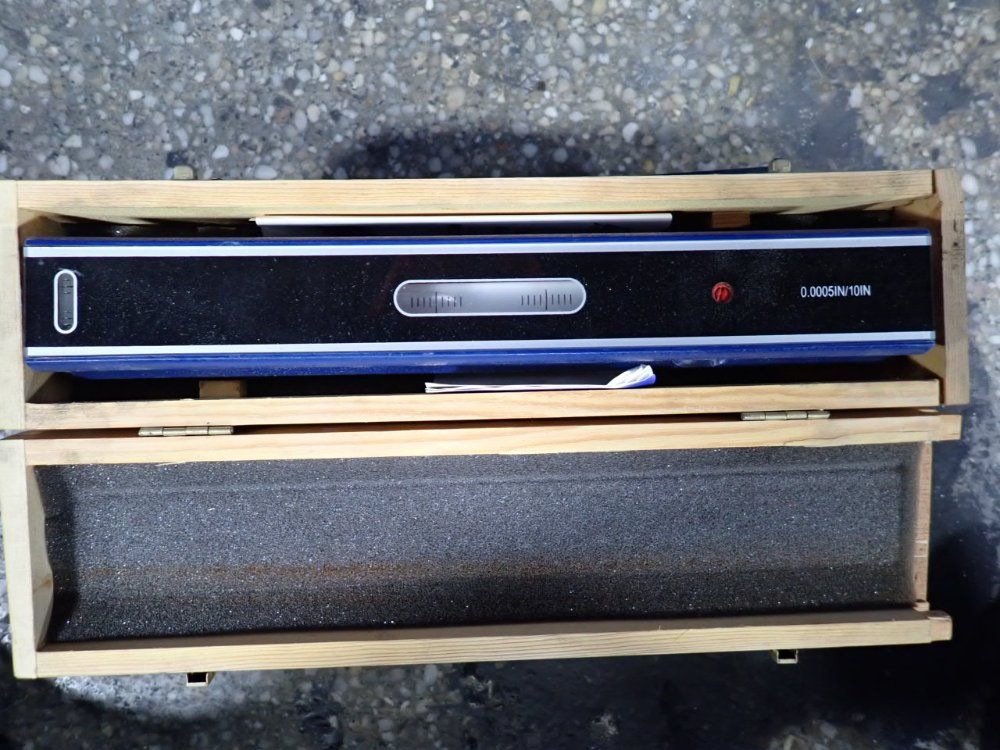 Grizzly 10" X 23" Lathe - G0602