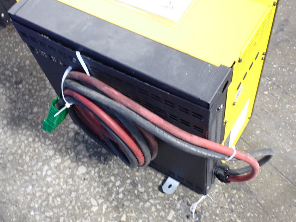 Hawker 24/36/48 V - 2000 Ah Battery Charger - Lpm3-48f-320y