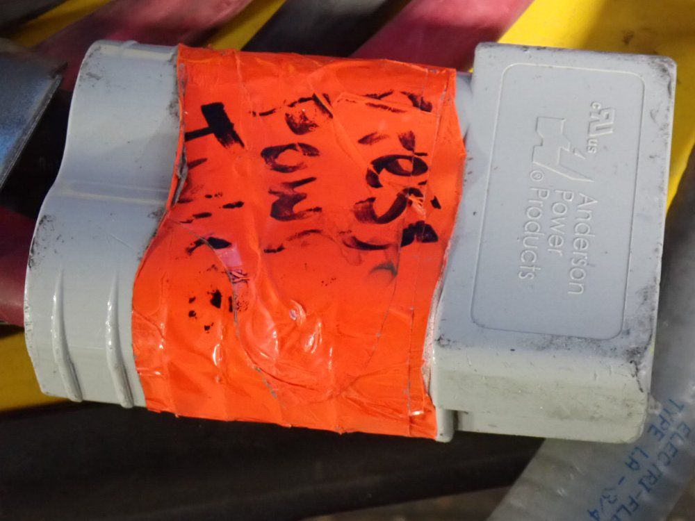 Hawker 24/36/48 V - 2000 Ah Battery Charger - Lpm3-48f-240y