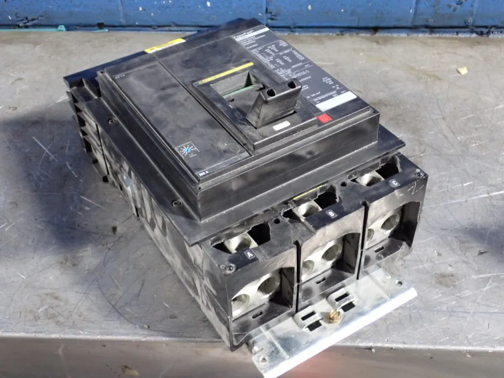 Square D 800 Amp Circuit Breaker - Mja800