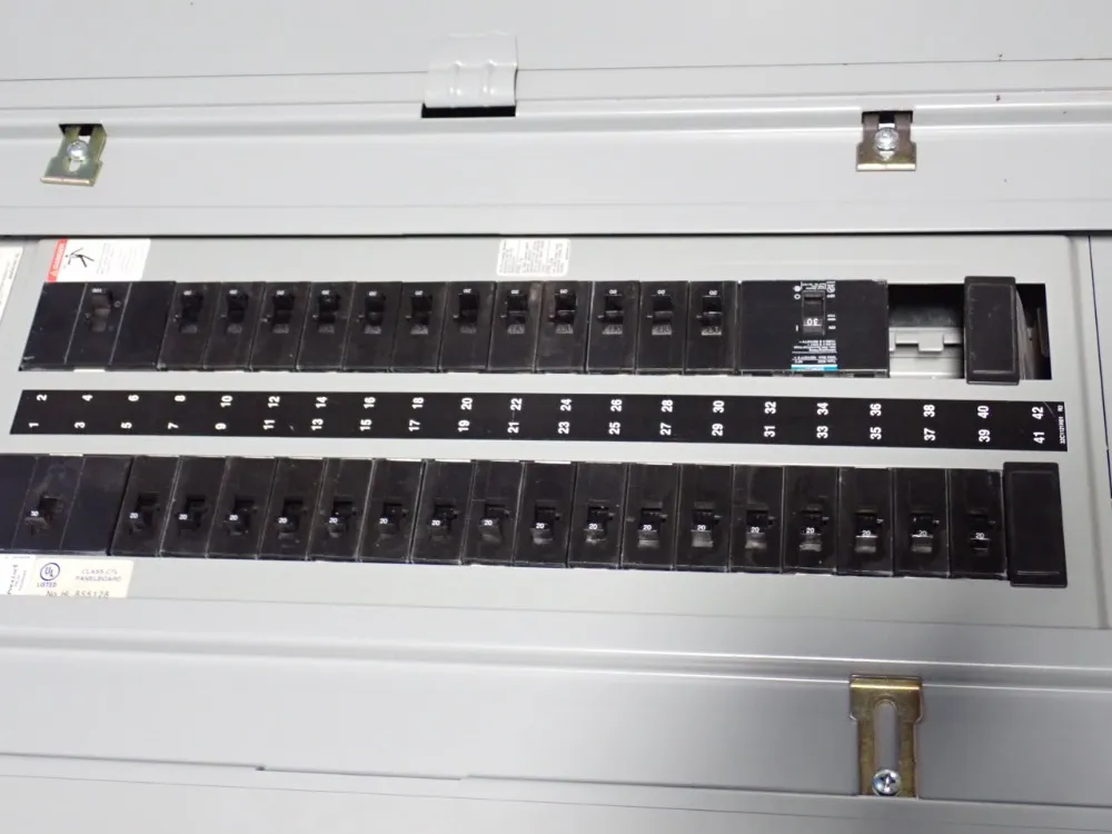 Square D 400 Amp / 277/480 Vac Panelboard - Prl2a