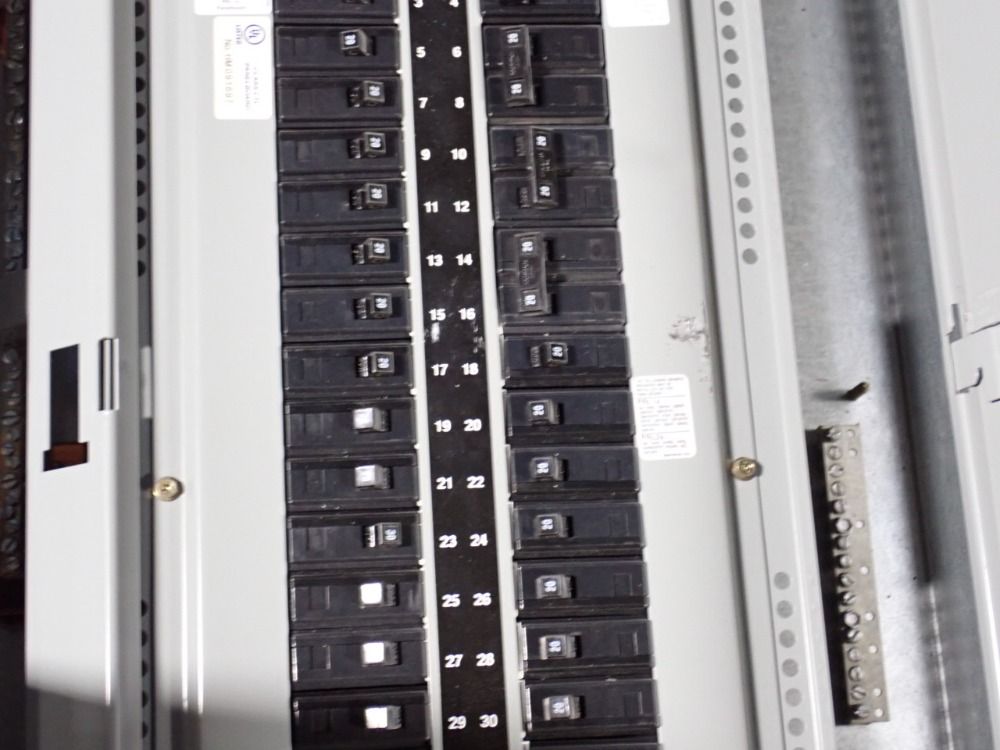 Square D 225 Amp / 120/208 Vac Panelboard - Prl1a
