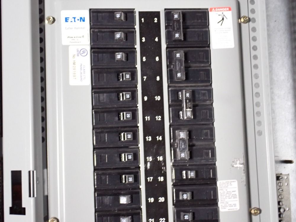 Square D 225 Amp / 120/208 Vac Panelboard - Prl1a