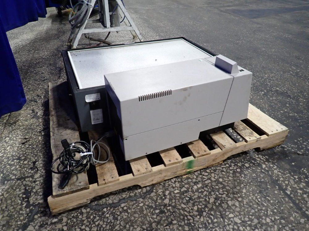 Gretag Macbeth Spectrophotometer - Spl-iii