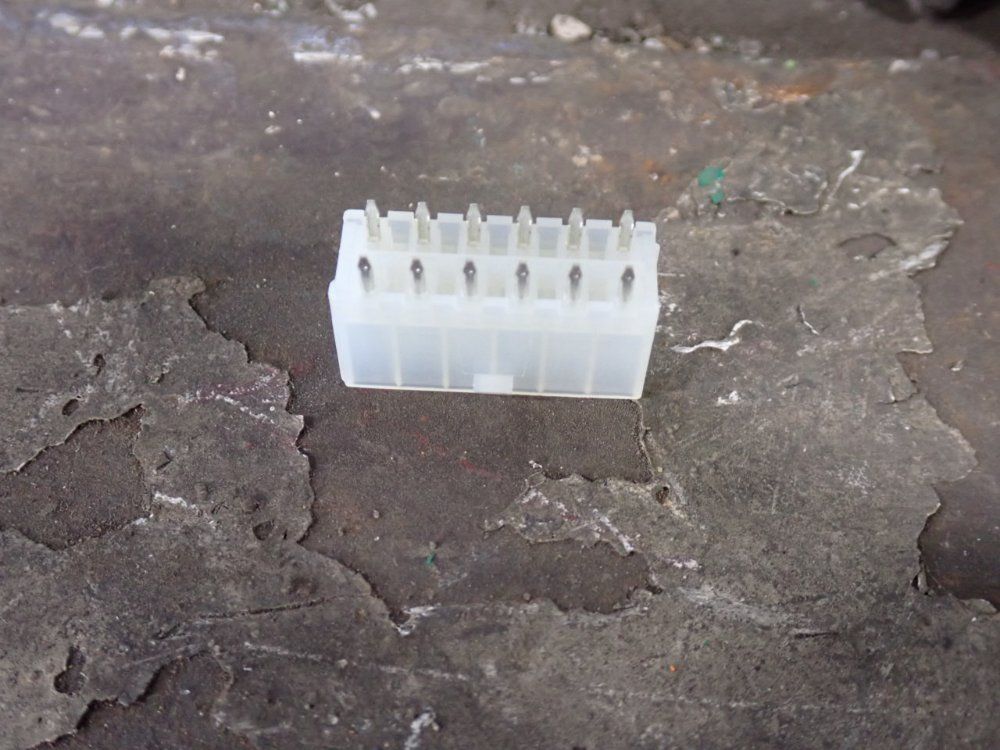 Connectors, Storage Trays & Accessories