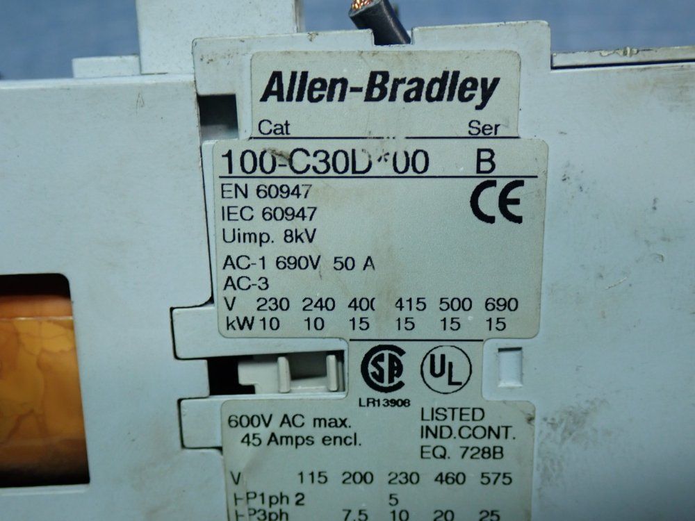 Allen Bradley Contactor, 2pcs - 100-c30d*00