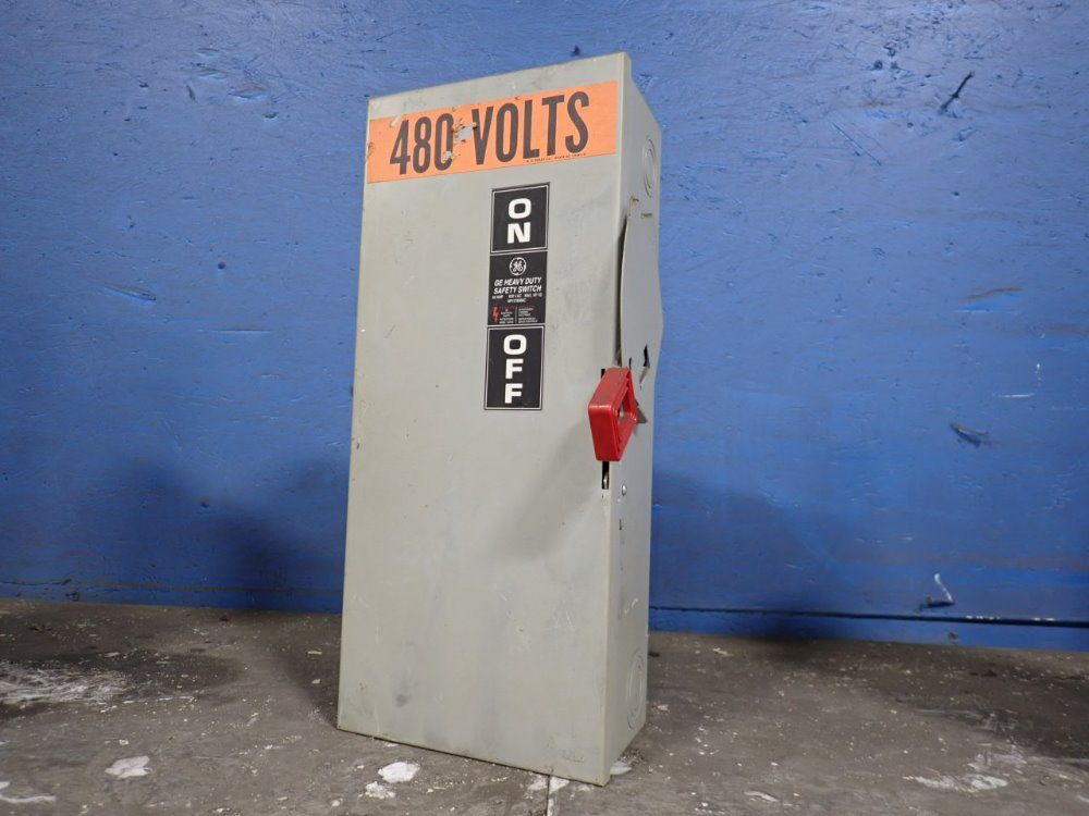 General Electric 60 Amps Fusible Disconnect - Th3362