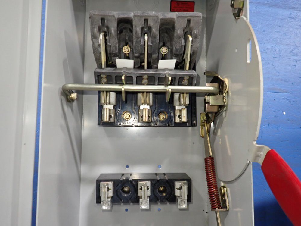 Westinghouse 100 Amps Fusible Disconnect - Hfn325