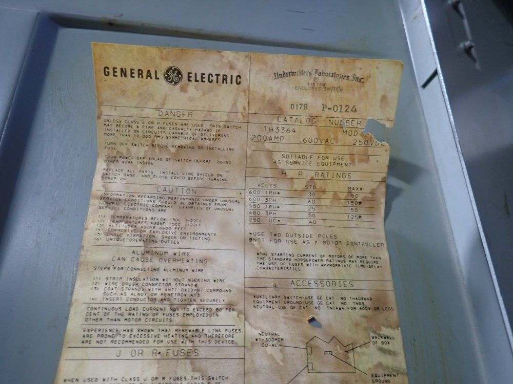 General Electric 200 Amps Non-fusible Disconnect - Th3364