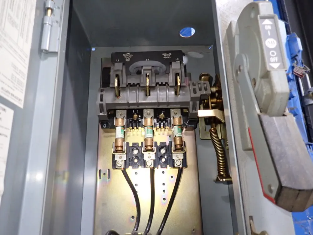 Allen Bradley Combination Starter