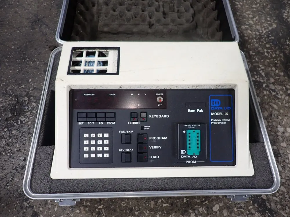 Data I/o Portable Prom Programmer - Ix