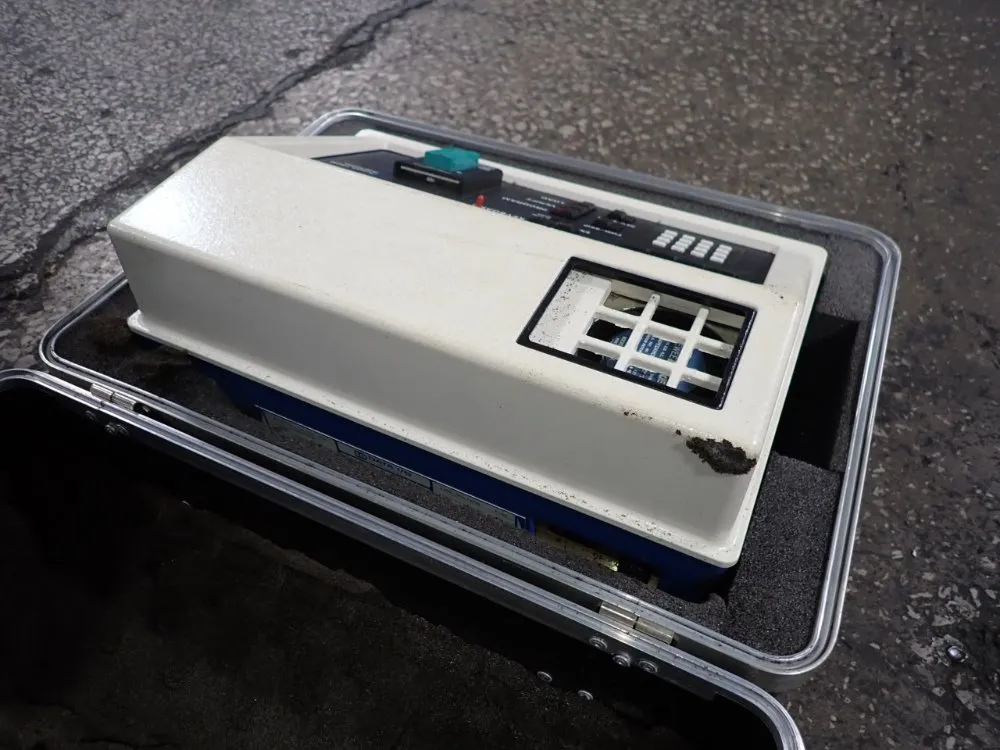 Data I/o Portable Prom Programmer - Ix