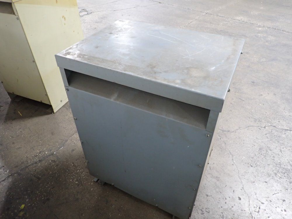 General Electric 30 Kva Transformer - 9t23b3852