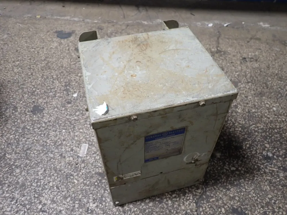 General Electric 7.5 Kva Transformer - 9t21b1029g4