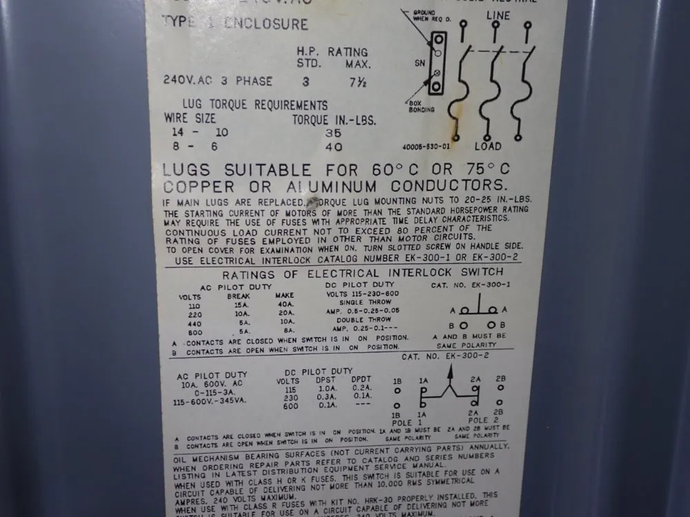Square D 30 Amp Fusible Disconnect - H321n