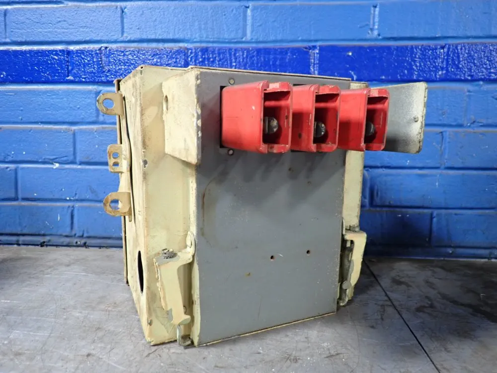 General Electric Bus Plug