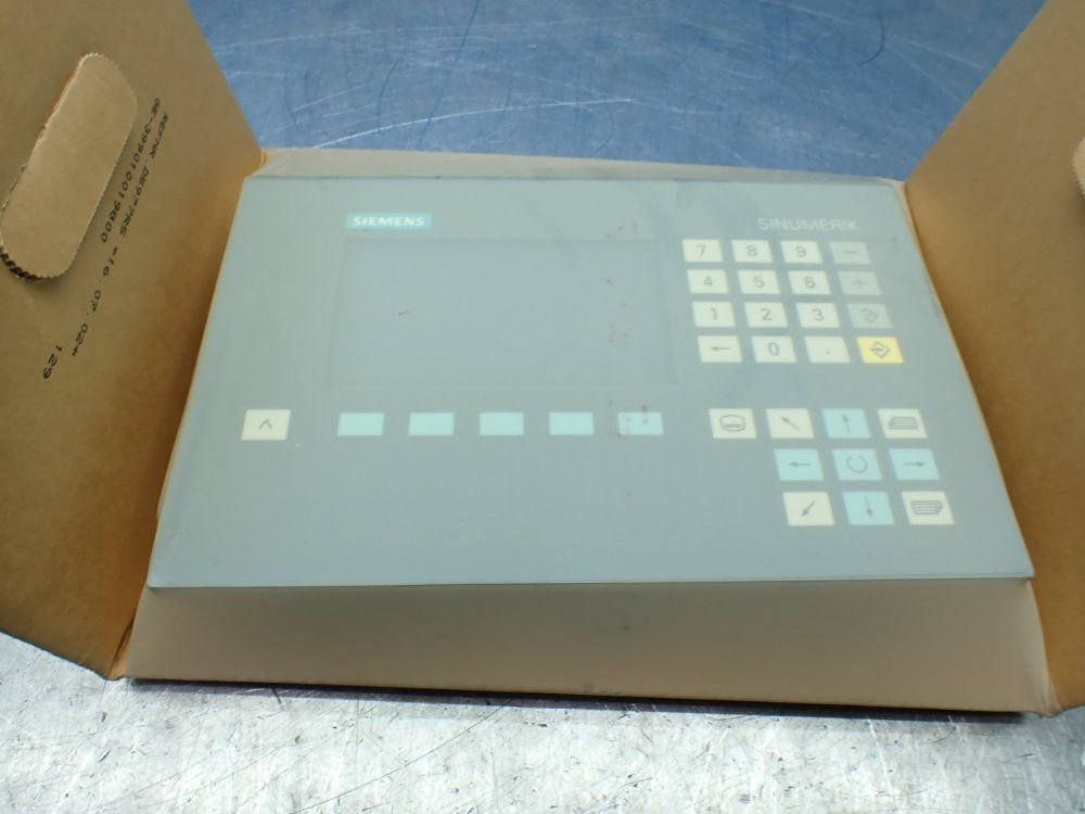 Siemens Operator Interface Panel - 6fc5203-0ab00-0aa0