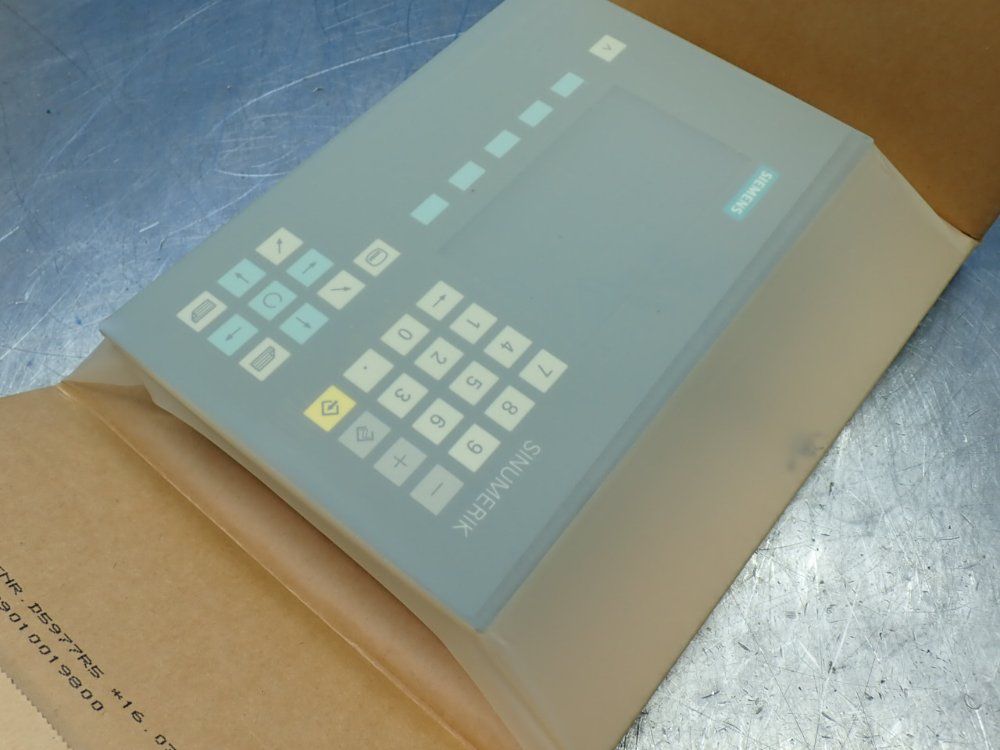 Siemens Sinumerik Slimline Operator Panel, Factory Sealed - 6fc5203-0ab00-0aa0