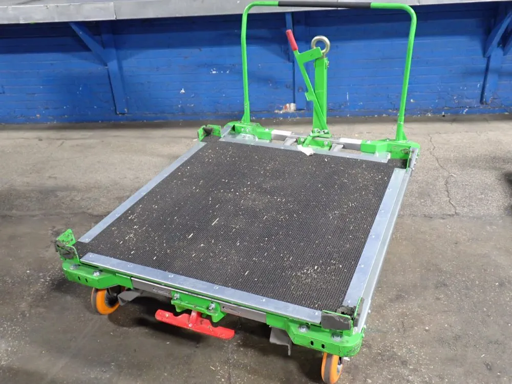 Hercu-hauler 50"x 47" Cart