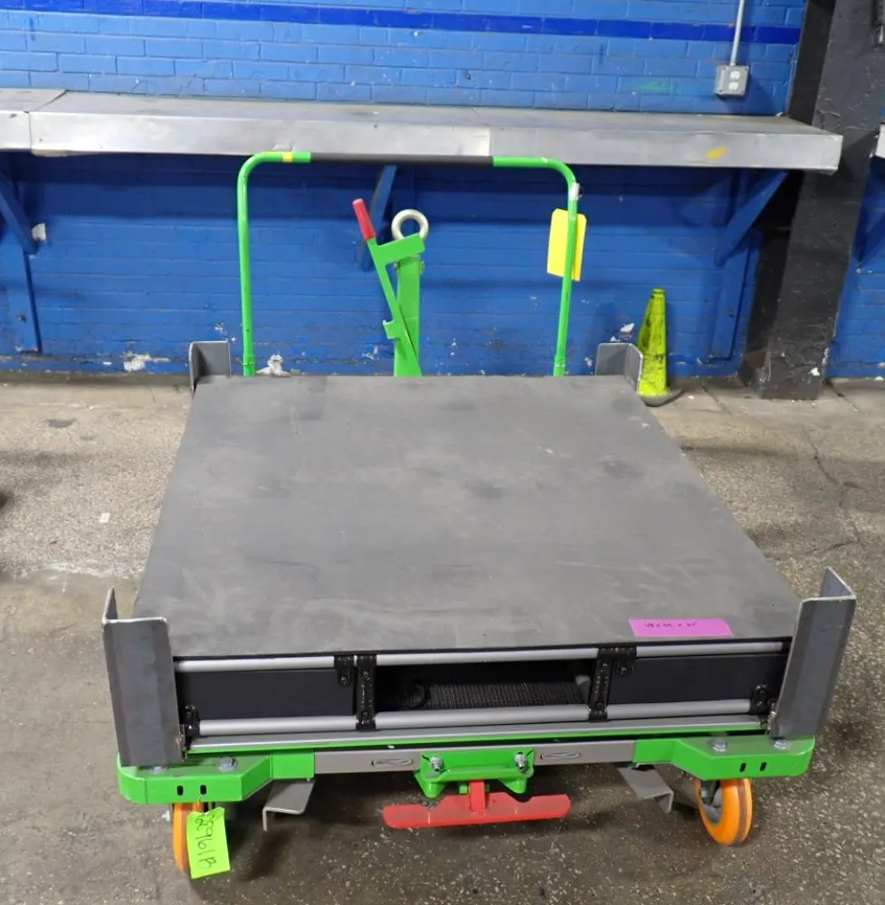 Hercu-hauler 49"x 46" Cart