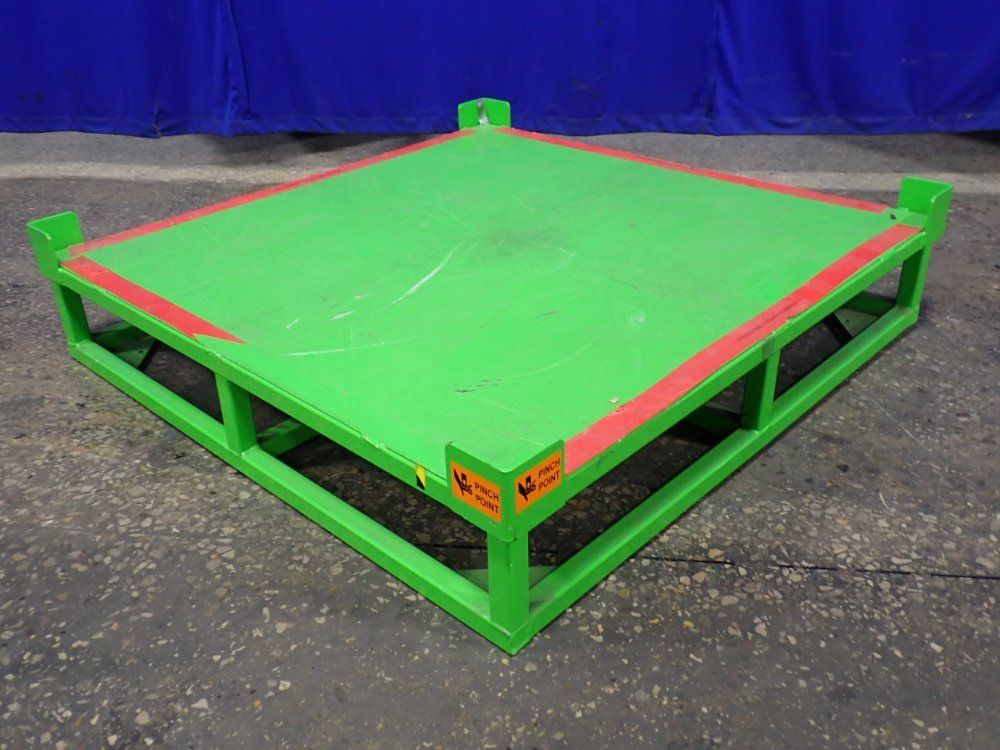 The Scharine Group Inc. 50" X 50" Topper