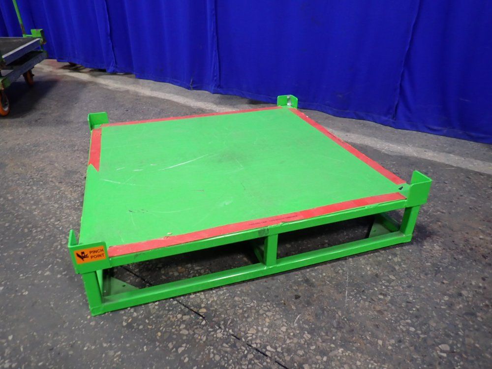 The Scharine Group Inc. 50" X 50" Topper