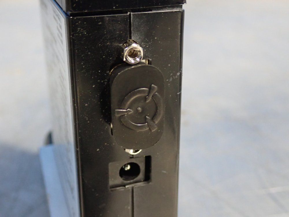 Sierra Mass Flow Meter - 822s-l-10-ov1-pv2-v4-mp-lf