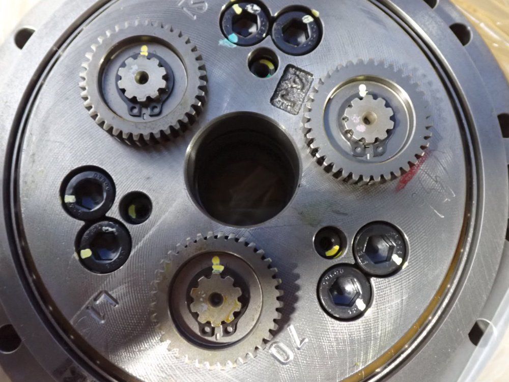 Nabtesco Gear Reducer - Rv-70n-35.28