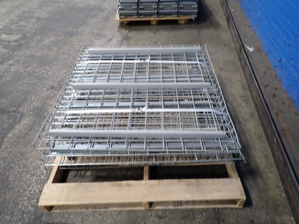 43" X 45.4" Wire Decking
