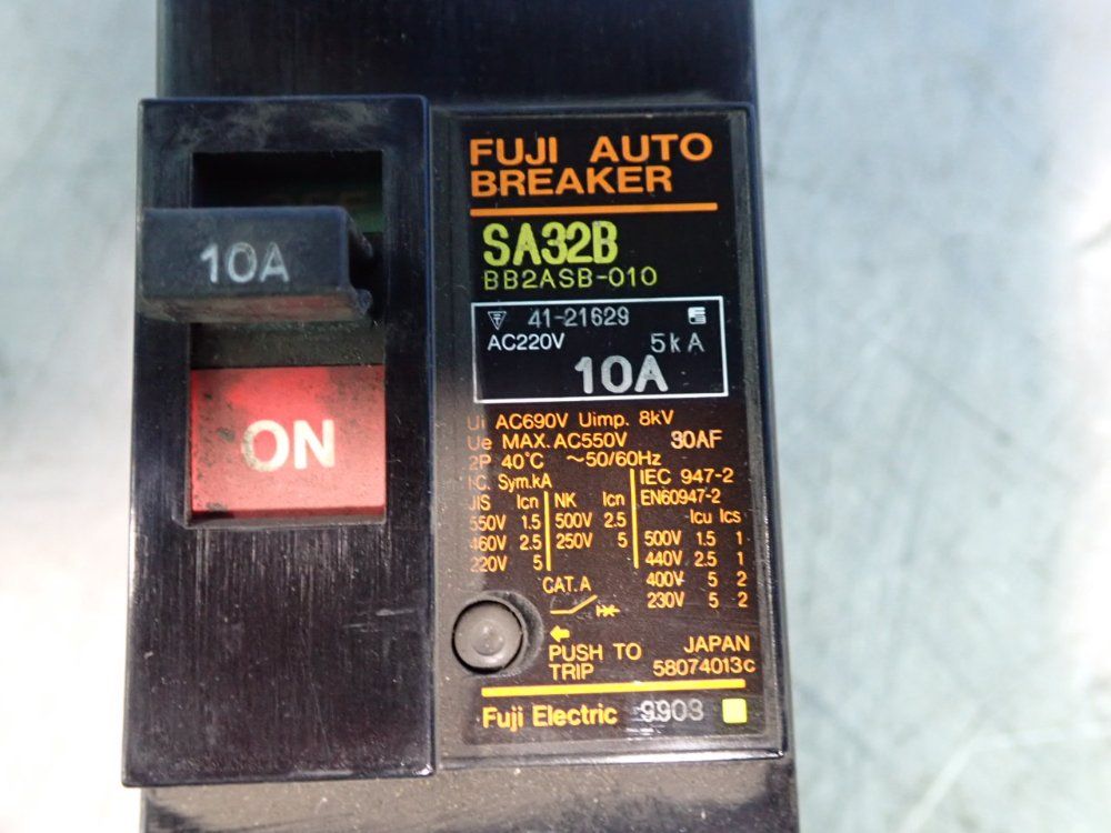 Fuji Electric Circuit Breaker - Sa32b