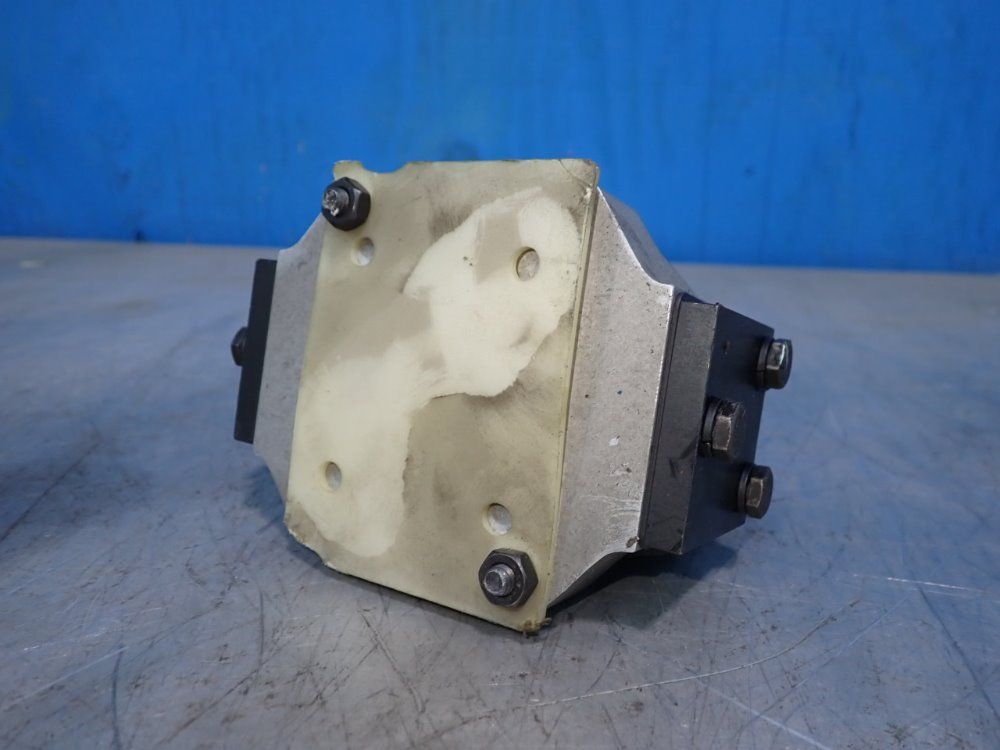 Moog Valve - 062-321