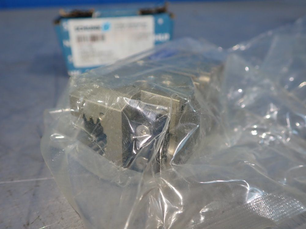 Schunk Pneumatic Actuator - Pgn+64-1