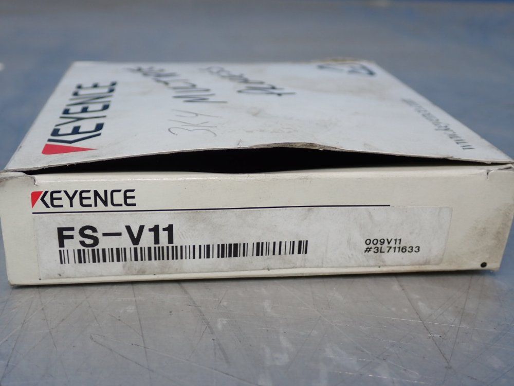 Keyence Fiber Amplifier - Fs-v11