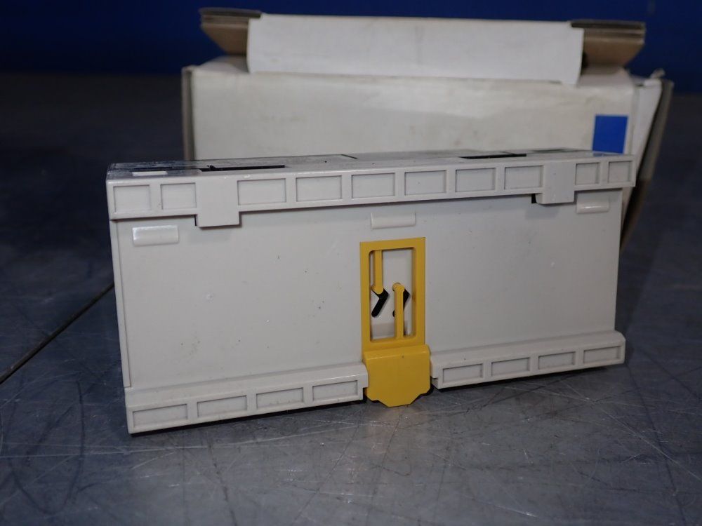 Omron Analog Terminal - Drt2-ad04h