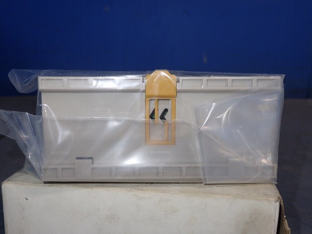 Omron Remote Terminal - Drt2-id08-1