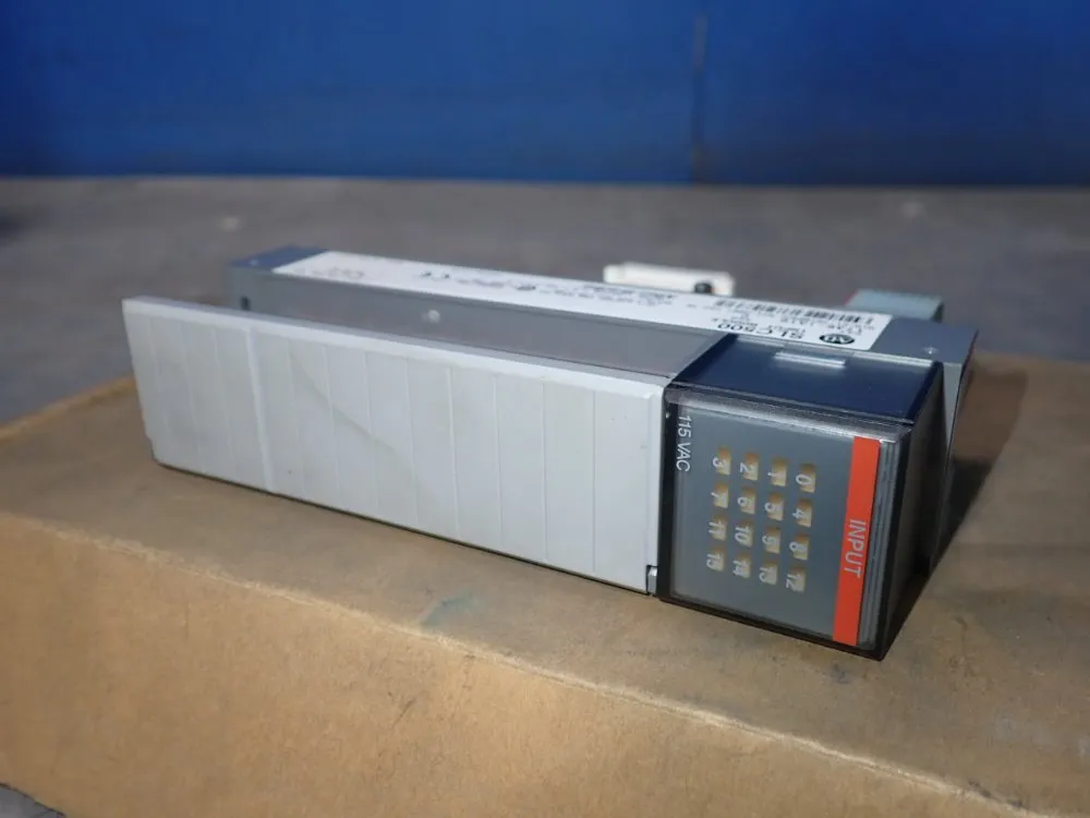 Allen Bradley Input Module - 1746-ia16