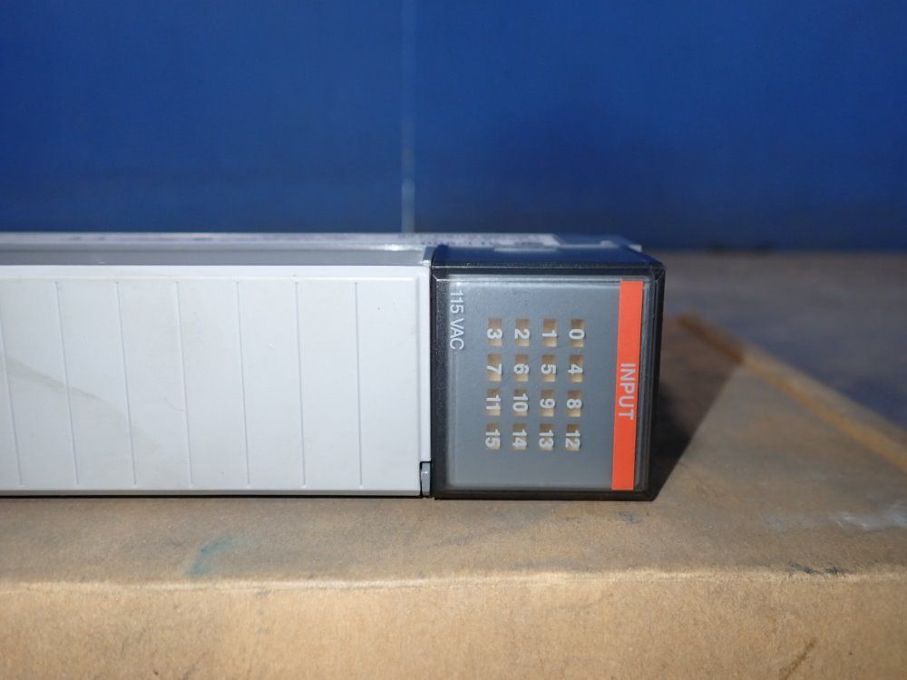 Allen Bradley Input Module - 1746-ia16