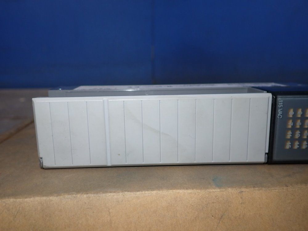 Allen Bradley Input Module - 1746-ia16